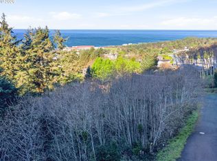 3 Saki Ln, Yachats, OR 97498