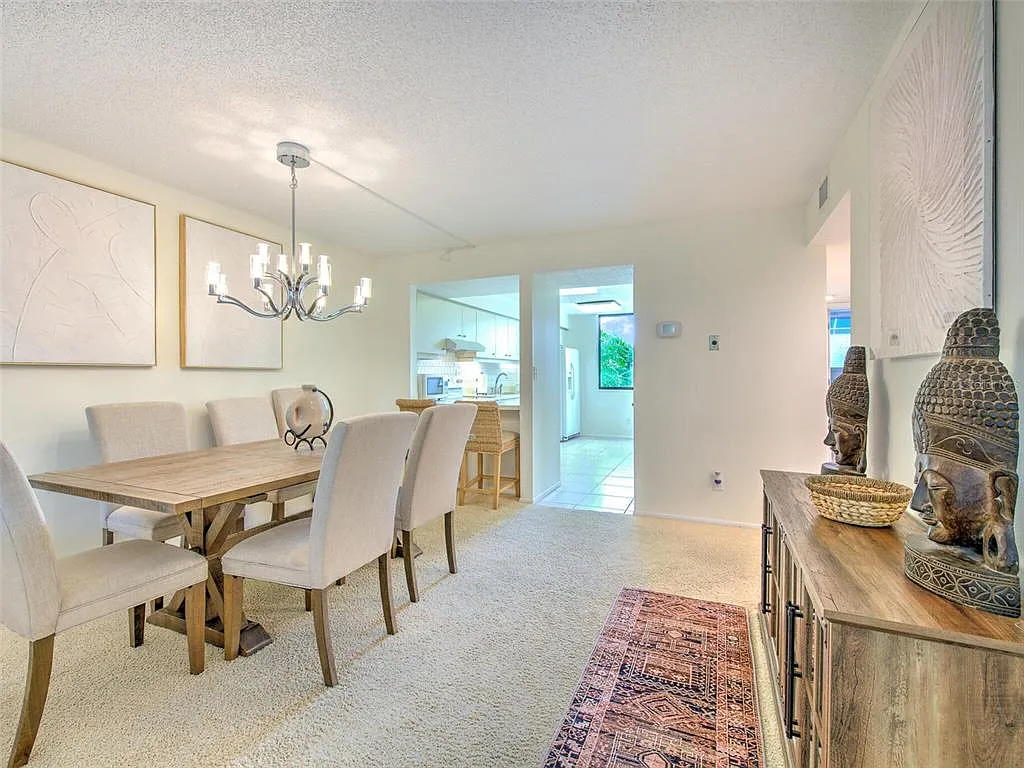 2 bed, 2.0 bath, 1456 sqft, $6,000 — Photo 4