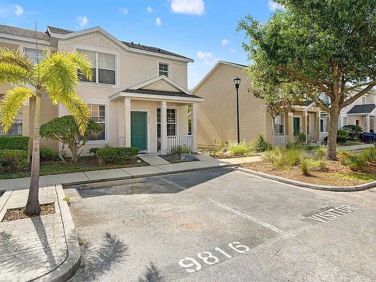 9816 Carlsdale Dr — Photo 17
