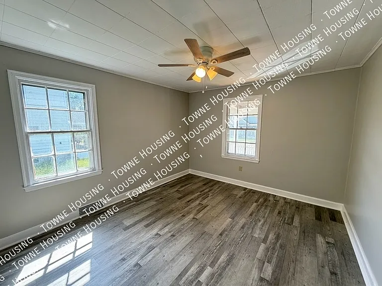1192 Haeberle Ave — Photo 5