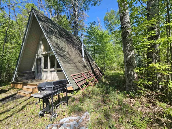 5350 W Cranberry Lake Rd, Harrison, MI 48625