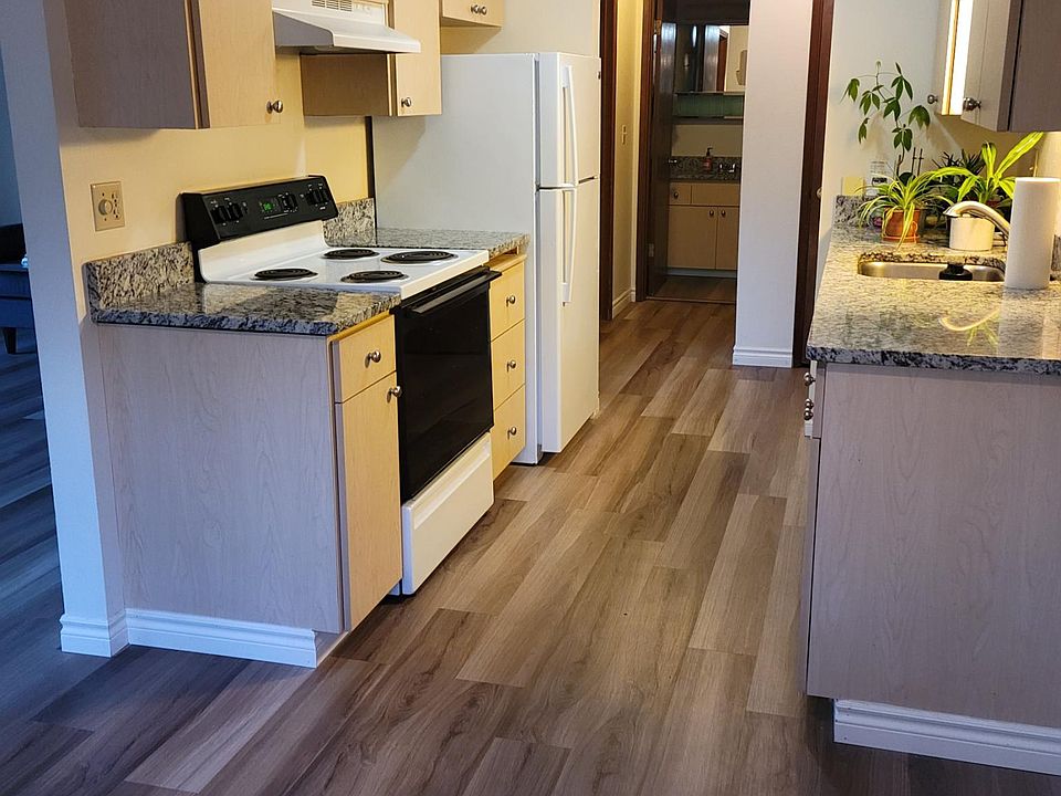 1st image of 1803 14th Ave #202
