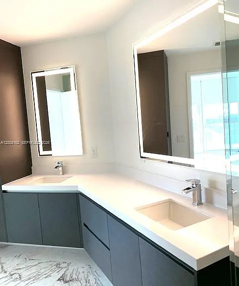 851 NE 1st Ave #2110 — Photo 6