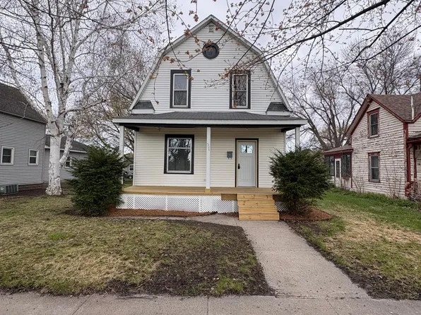 306 16th St S, Benson, MN 56215