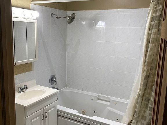 4th image of 7737 S Kingston Ave #2N