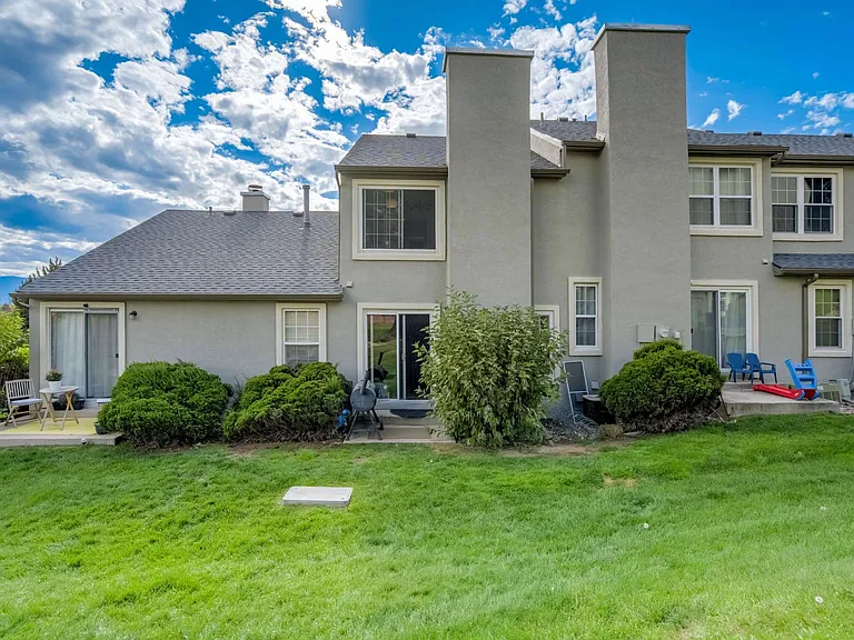 2544 Blazek Loop — Photo 8