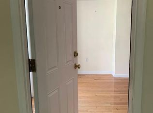 20 Phillips St APT 7, Boston, MA 02114