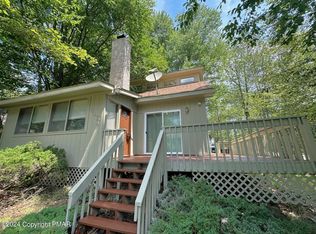 7310 Meadowlark Dr, Tobyhanna, PA