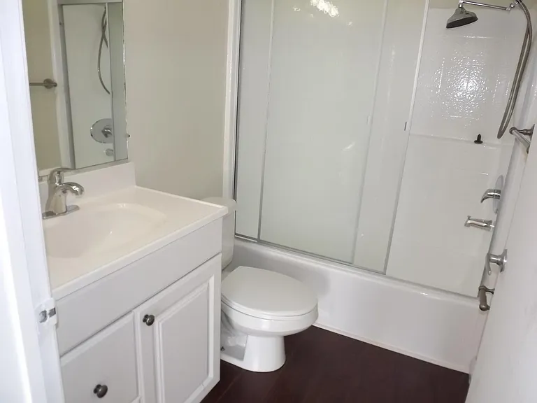 2121 Beloit Ave #312 — Photo 3