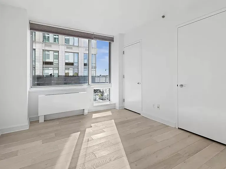 120 Riverside Blvd #3S — Photo 4