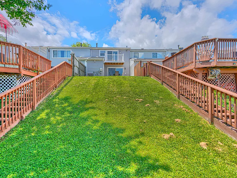 209 Bridge Dr — Photo 53