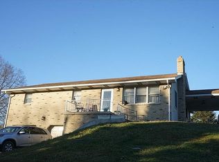 489 Carbon Center Rd, Butler, PA 16002