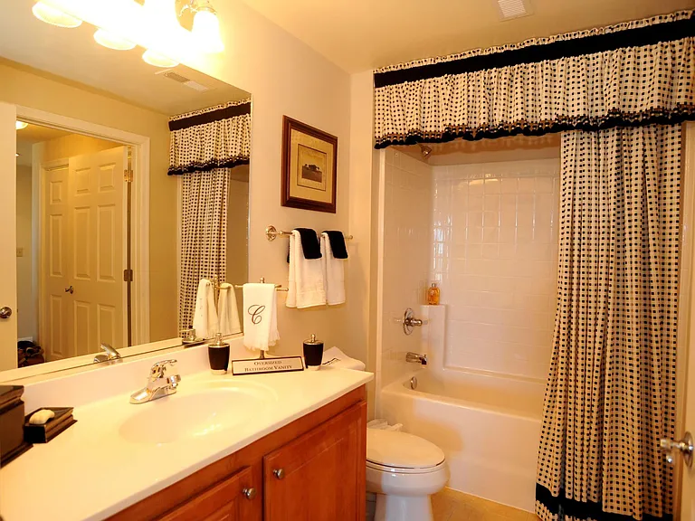 Classic style bathroom