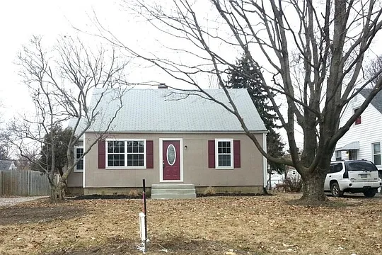 1708 E Dunedin Rd photo 1
