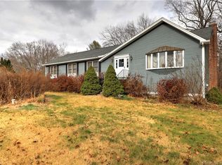 44 Lavery Ln, Milford, CT 06461