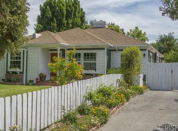 3rd image of 4638 Beck Ave