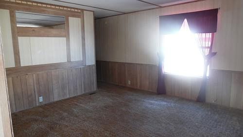 5th image of 881 Terrace Dr