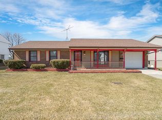 418 Macon Ave, Romeoville, IL 60446