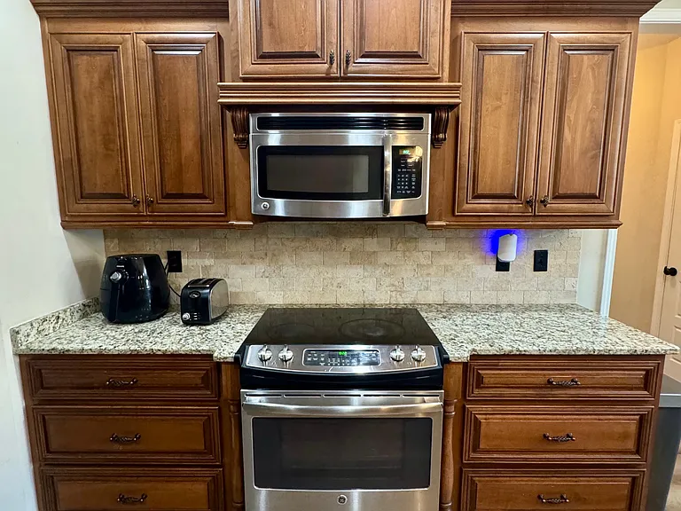306 Norfolk Cir — Photo 9