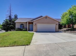 985 Domain Way, Redding, CA 96003