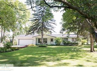 10200 Carol Ln, Dimondale, MI 48821