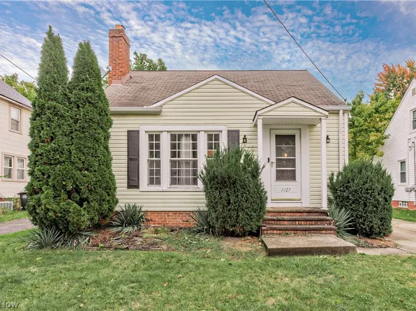 1127 Gordon Rd, Lyndhurst, OH 44124