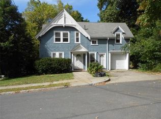 18 Franklin Ter, Hyde Park, MA 02136
