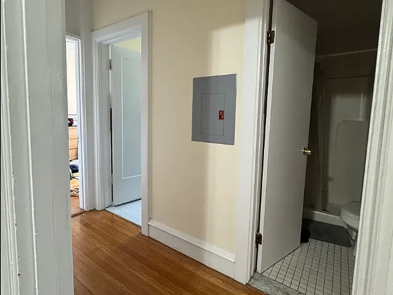 28 Park Vale Ave #111 — Photo 11
