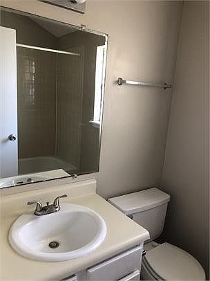 2nd image of 741 Villa Vanessa Dr