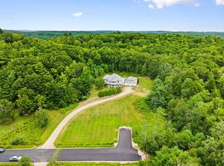 103 Renshaw Rd, Weare, NH 03281