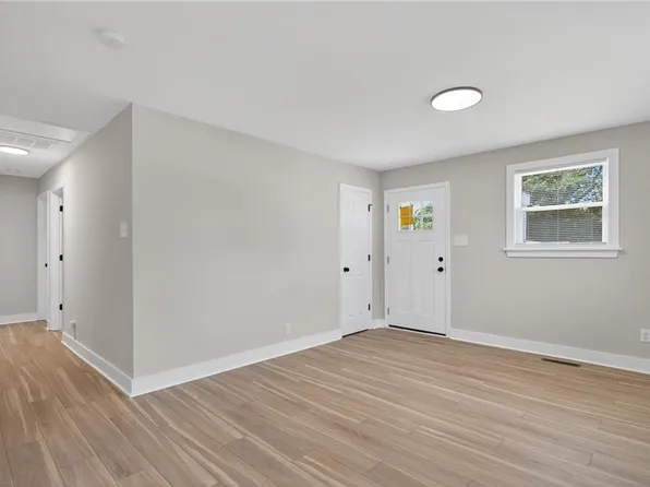 4409 Deep Creek Blvd, Portsmouth, VA 23702