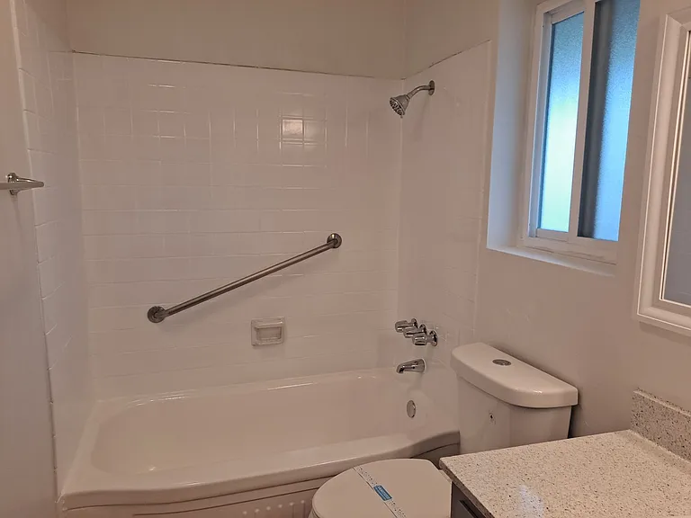 1156 Hornblend St — Photo 11