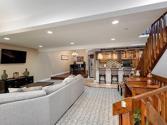 3rd image of 4070 Prairie Ln