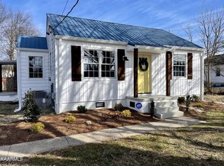 5002 Elizabeth Rd, Knoxville, TN 37912