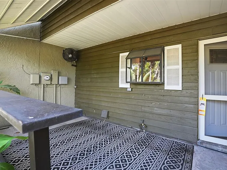 727 N Himes Ave — Photo 4