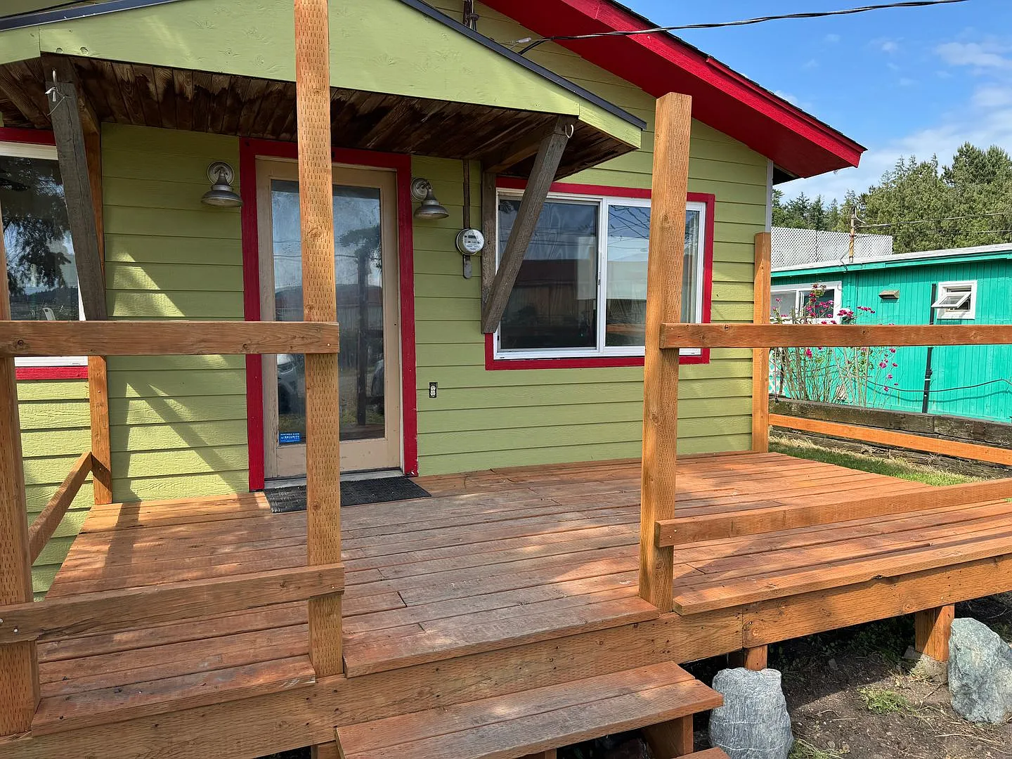 Gooseberry Point 2 Bed 1 Bath — Photo 2