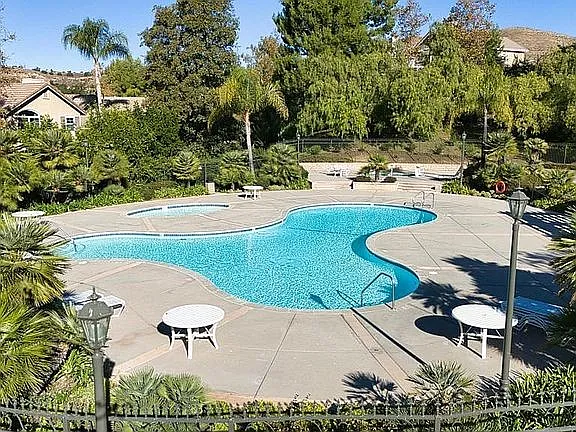 2877 Capella Way — Photo 40