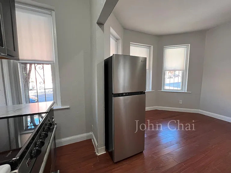 75 S Huntington Ave #1 — Photo 7