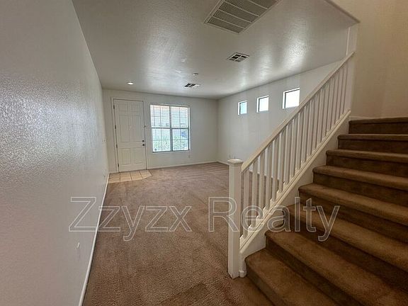 3rd image of 4992 Villa Altamura St