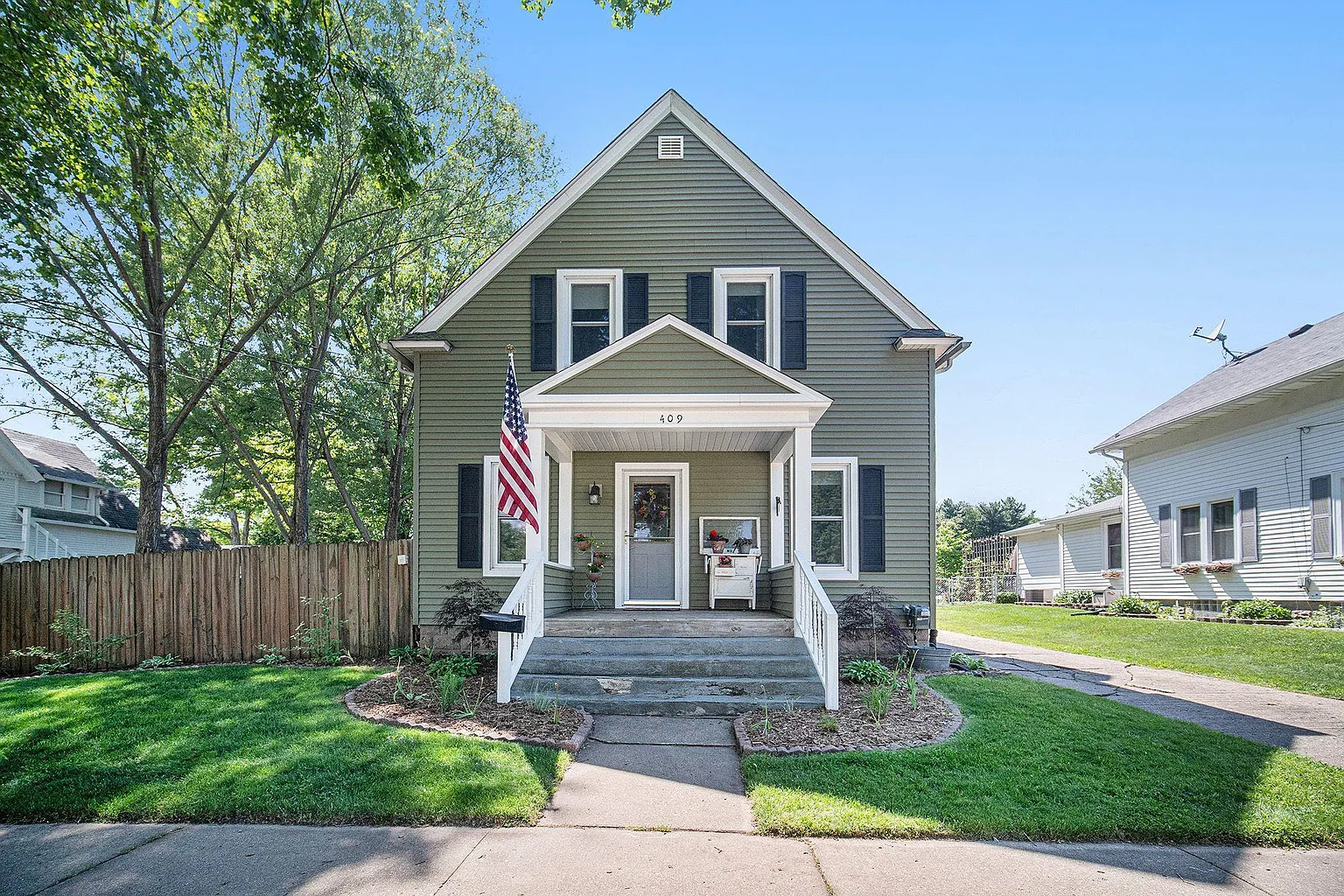 409 N Linden St photo 1