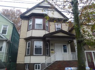 211 John St, Harrison, NJ 07029