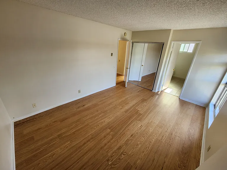 2311 Carnegie Ln #3 — Photo 8