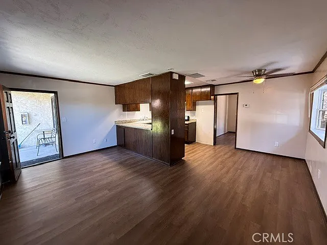 880 S Sherman Ave #4 — Photo 4