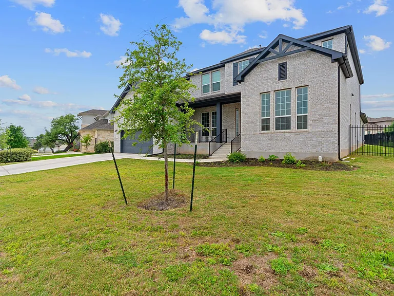 309 Pear Tree Ln — Photo 3