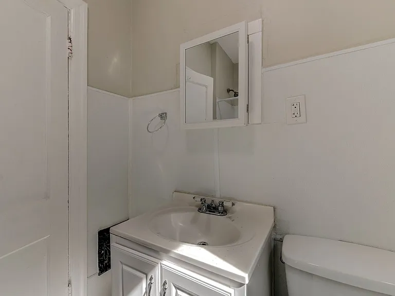 3953 Tholozan Ave — Photo 19