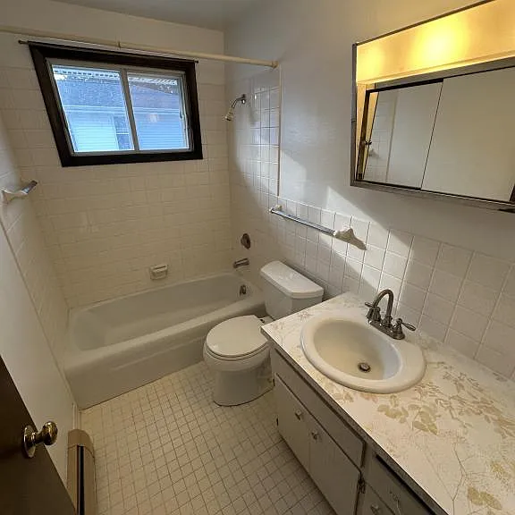 1382 Western Ave — Photo 10