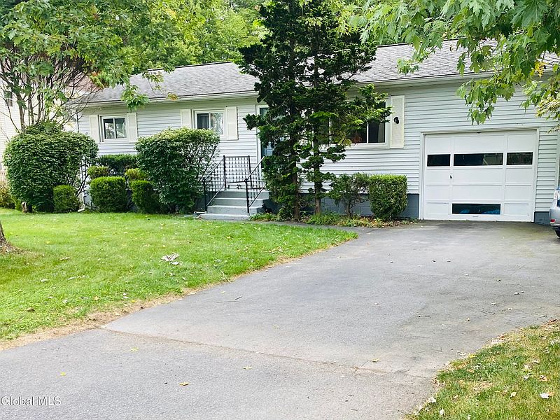 2nd image of 18 Anne Drive
