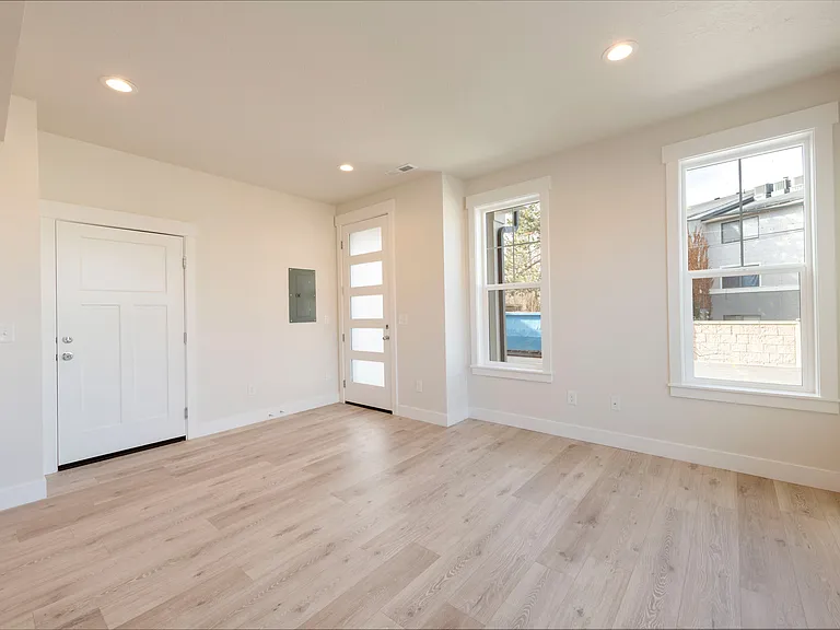 1751 E 4730 S — Photo 12