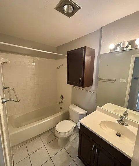 8525 Cornwall Dr — Photo 10