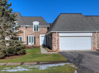 34114 Chagrin Blvd APT 8105, Moreland Hills, OH